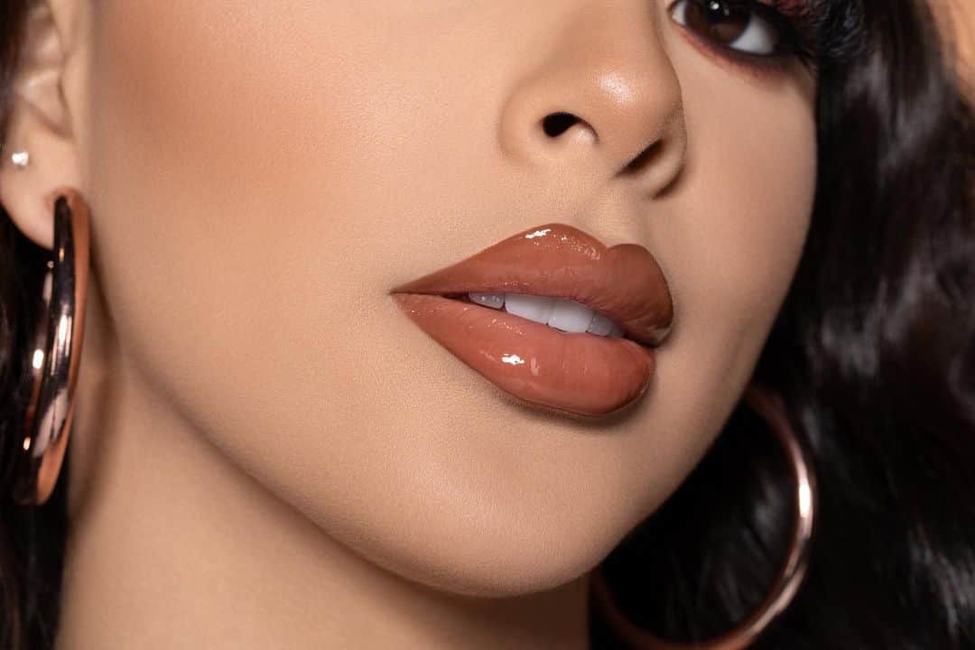 BH Cosmeticsのインスタグラム：「Who got their hands on our SOLD OUT BFF Lip Duos?! We want to see your glam! 💄Good news is the BFF eye & face palettes are still available for a limited time on our site 🙌🏽  #BHxAlondraElsy #bhcosmetics」