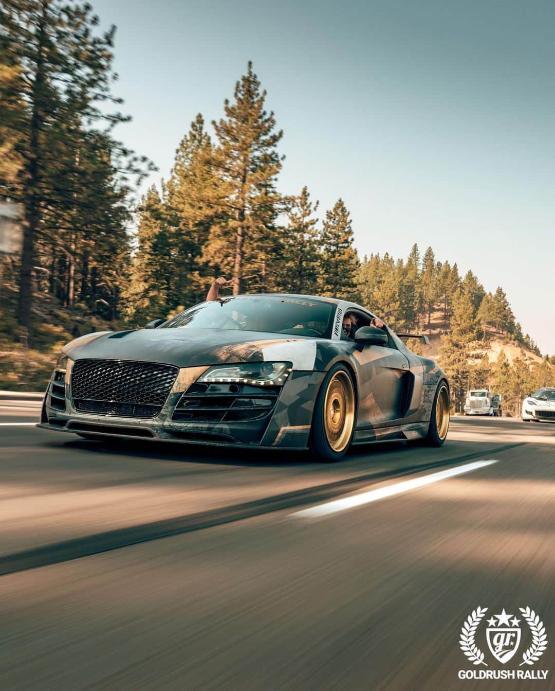 CARLiFESTYLEさんのインスタグラム写真 - (CARLiFESTYLEInstagram)「Audi R8 Vibes • Join @goldrushrally June 11-20 on their “Saints & Sinners” Tour. They’ll be starting in New York and making their way to Dallas   For more information visit goldRushRally.com or shoot them a DM. #carlifestyle #goldrushrally  Owner @43f」2月19日 11時11分 - carlifestyle