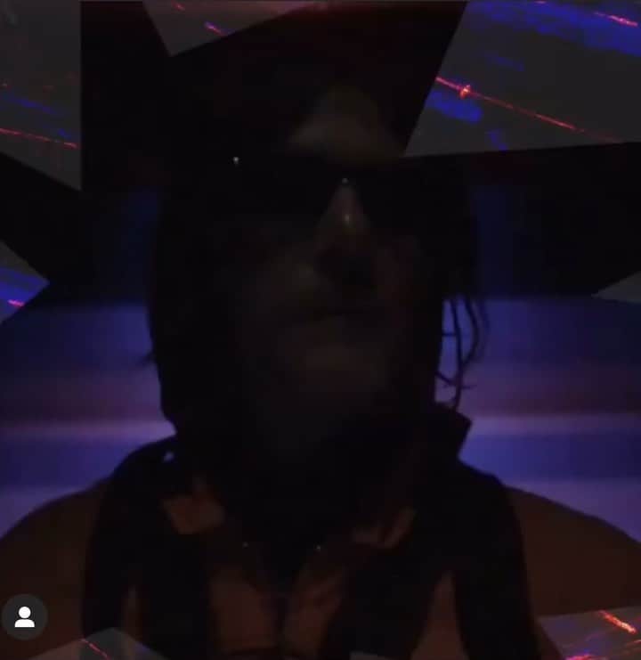 ノーマン・リーダスのインスタグラム：「❤️💙💛🧡🖤💜💚🤎」