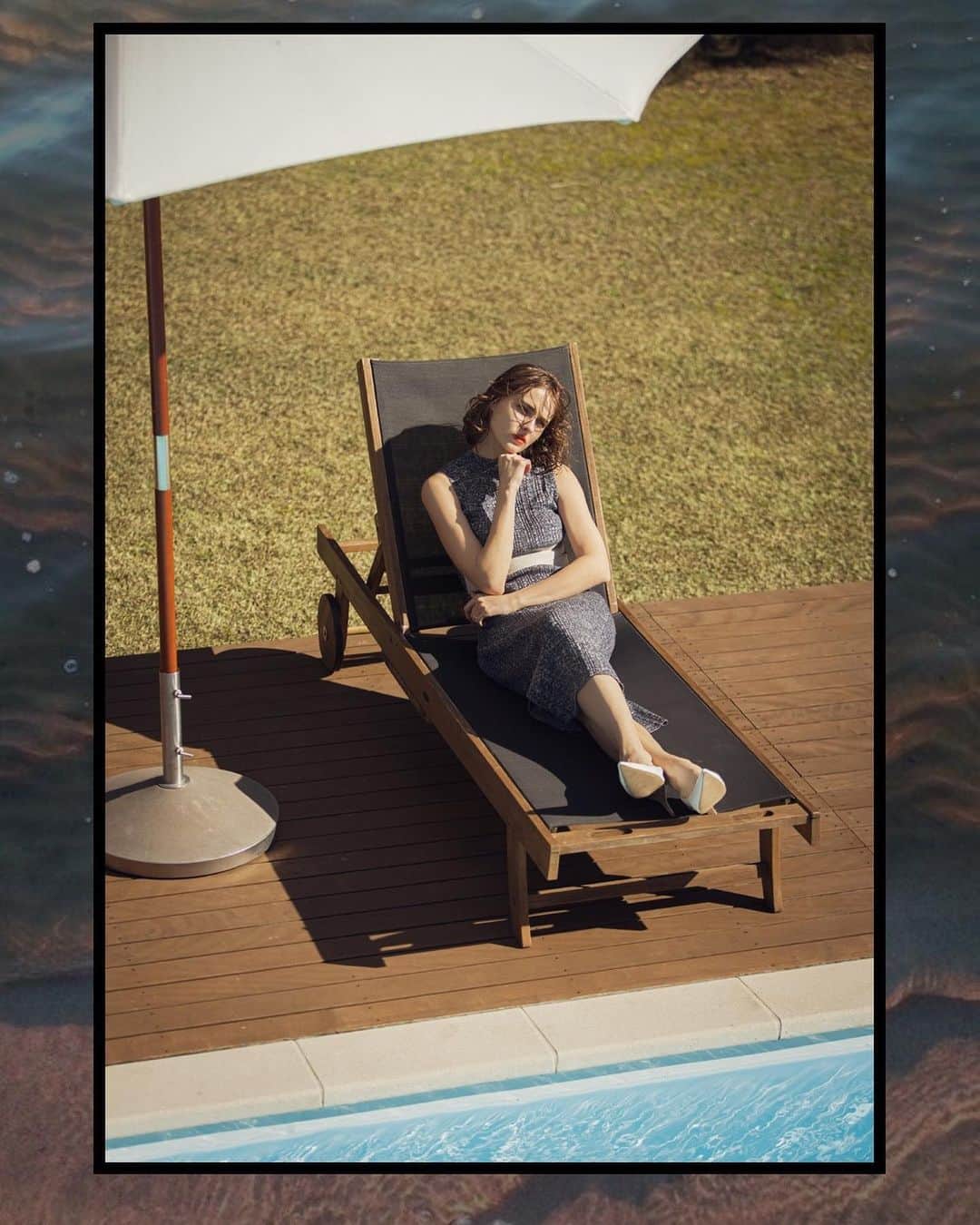 のインスタグラム：「AMBIENT SPRING 2021 COLLECTION 今季大注目のサマーブークレニットシリーズ。 独特な質感とミックスカラーが特徴の軽やかなニットドレスは、ランダムリブで快適な着心地。 ウエストのクロスデザインでスタイルアップ ▫️ 𝗪𝗮𝗶𝘀𝘁 𝗰𝗿𝗼𝘀𝘀 𝗻𝗼 𝘀𝗹𝗲𝗲𝘃𝗲 𝗯𝗼𝘂𝗰𝗹𝗲 𝗸𝗻𝗶𝘁 𝗼𝗻𝗲𝗽𝗶𝗲𝗰𝗲 【3月中旬発売予定】 〈Beige,Camel,Navy,Black〉 ＿＿＿＿＿＿＿＿＿＿＿＿＿＿＿＿＿＿＿＿ www.ambient-online.com @ambientofficial #アンビエント#ambient_official #springcollection #spring2021」