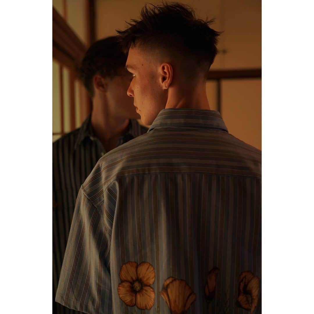 橘昌吾のインスタグラム：「mindseeker 2021ss ［inspiration］﻿ ﻿ photograph @yuyatakahashi.monster ﻿ hair & make @motooka_akihiro ﻿ direction & styling @shogo_tachibana ﻿ model @danil_____17 @nikita__0709 ﻿ ﻿ #mindseeker #2021ss #inspiration」