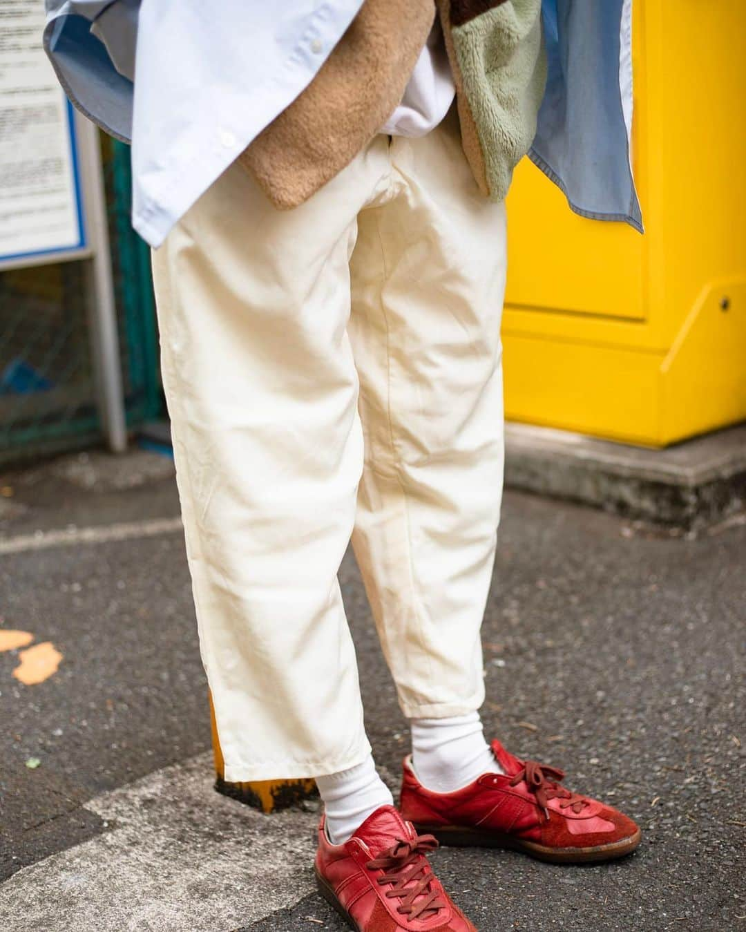 Fashionsnap.comさんのインスタグラム写真 - (Fashionsnap.comInstagram)「【スナップ】 Name: 富永榛人 Age: 22 Occupation: 美容師  Shirt #MARTINEROSE Jacket #GOSHARUBCHINSKIY Shoes #MaisonMargiela Eyewear #ayame Ring #GAGAN Necklace #used  Photo by @matsunagaitsuki  #スナップ_fs #fashionsnap #fashionsnapwo_men #snap #ファッションスナップ #streetsnap #ストリートスナップ #japan #tokyo #fashion #streetstyle #streetwear #streetscene #ストリートファッション #style #コーディネート #tokyofashion」2月19日 12時30分 - fashionsnapcom