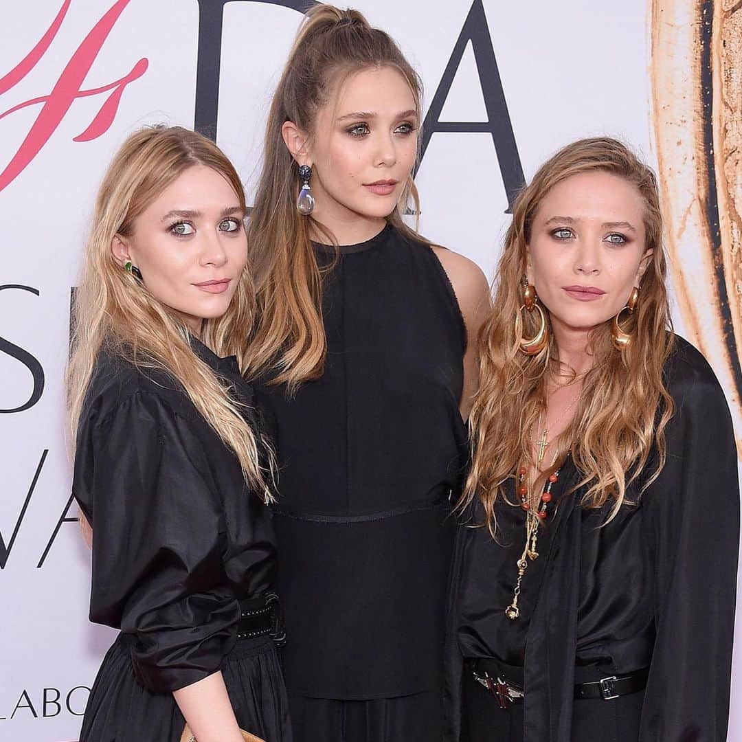 E! Onlineさんのインスタグラム写真 - (E! OnlineInstagram)「Elizabeth Olsen is focused on forging her own path following her older sisters' success. She addresses "nepotism" and her vision for her career in our bio. (📷: Getty)」2月19日 13時05分 - enews