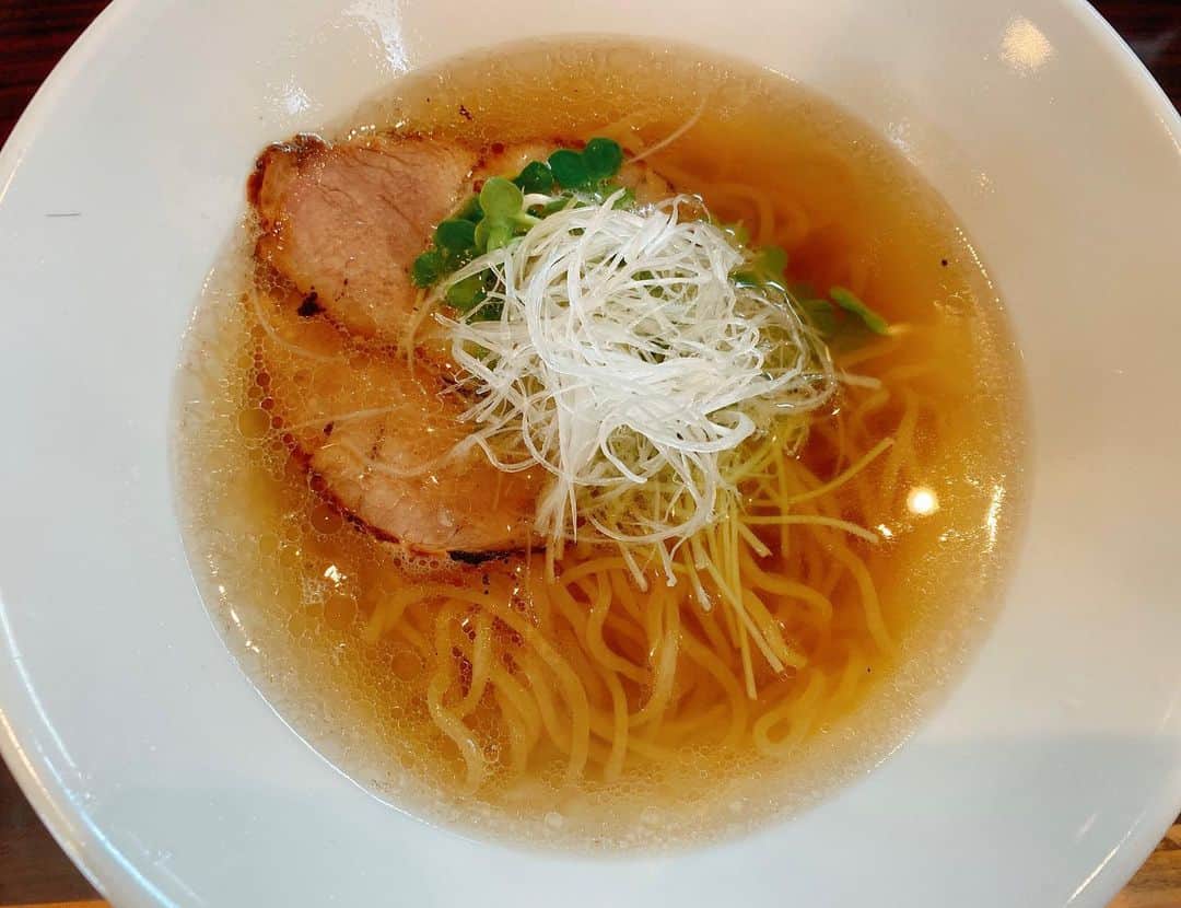 嶋村瞳のグルメインスタ