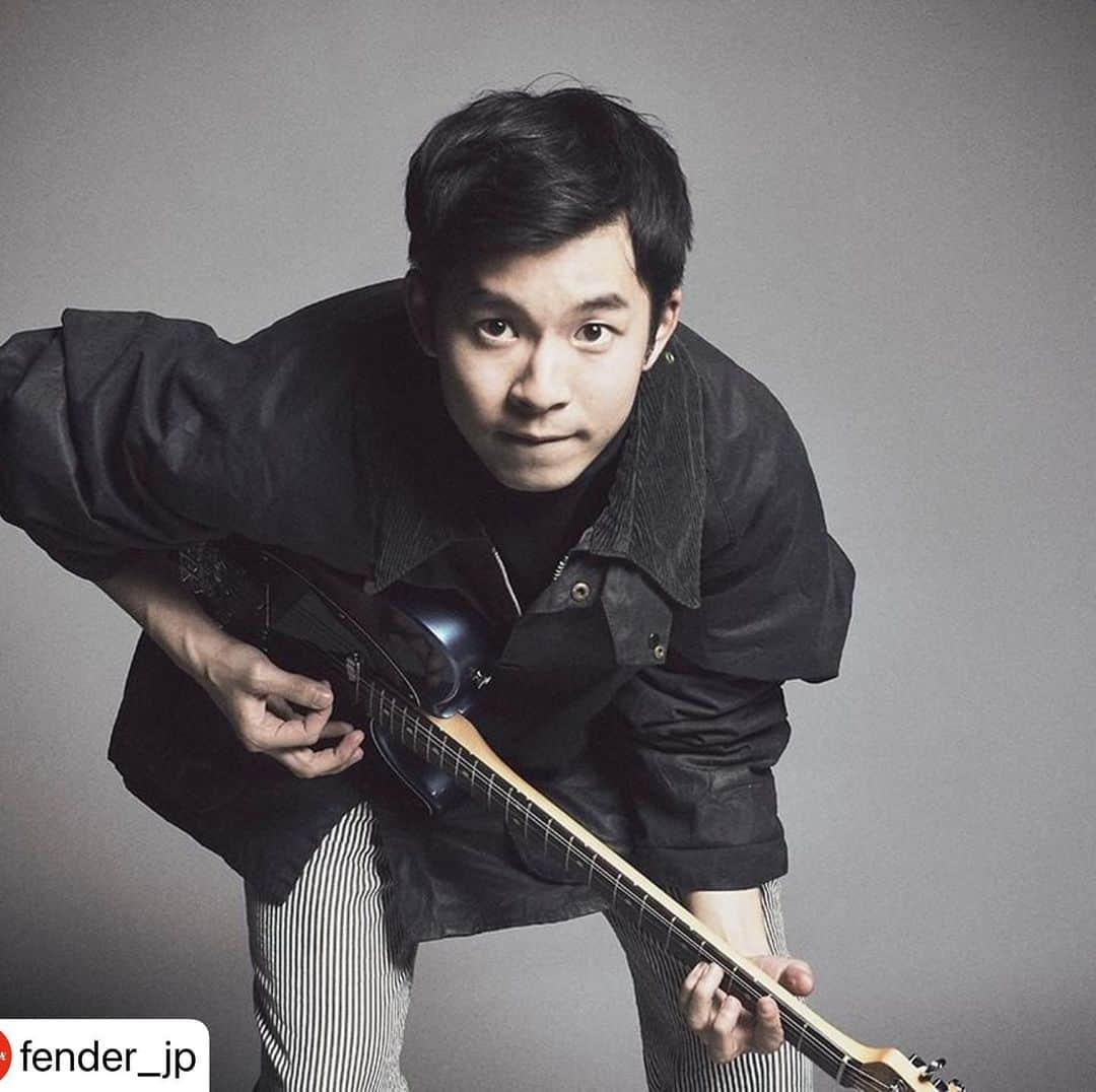 中野敬久さんのインスタグラム写真 - (中野敬久Instagram)「#repost @fender_jp ・・・ #FenderNews : 音楽や広告など幅広く活躍するフォトグラファー中野敬久がアーティストとフェンダーの距離感を撮影、キュレーションする写真によるセッションコンテンツ #LIFEwithFender : Vol.42 #仲野太賀 詳しくはプロフィールのリンクから。 . . . #Fender #americanprofessionalii #フェンダー」2月19日 13時24分 - hirohisanakano