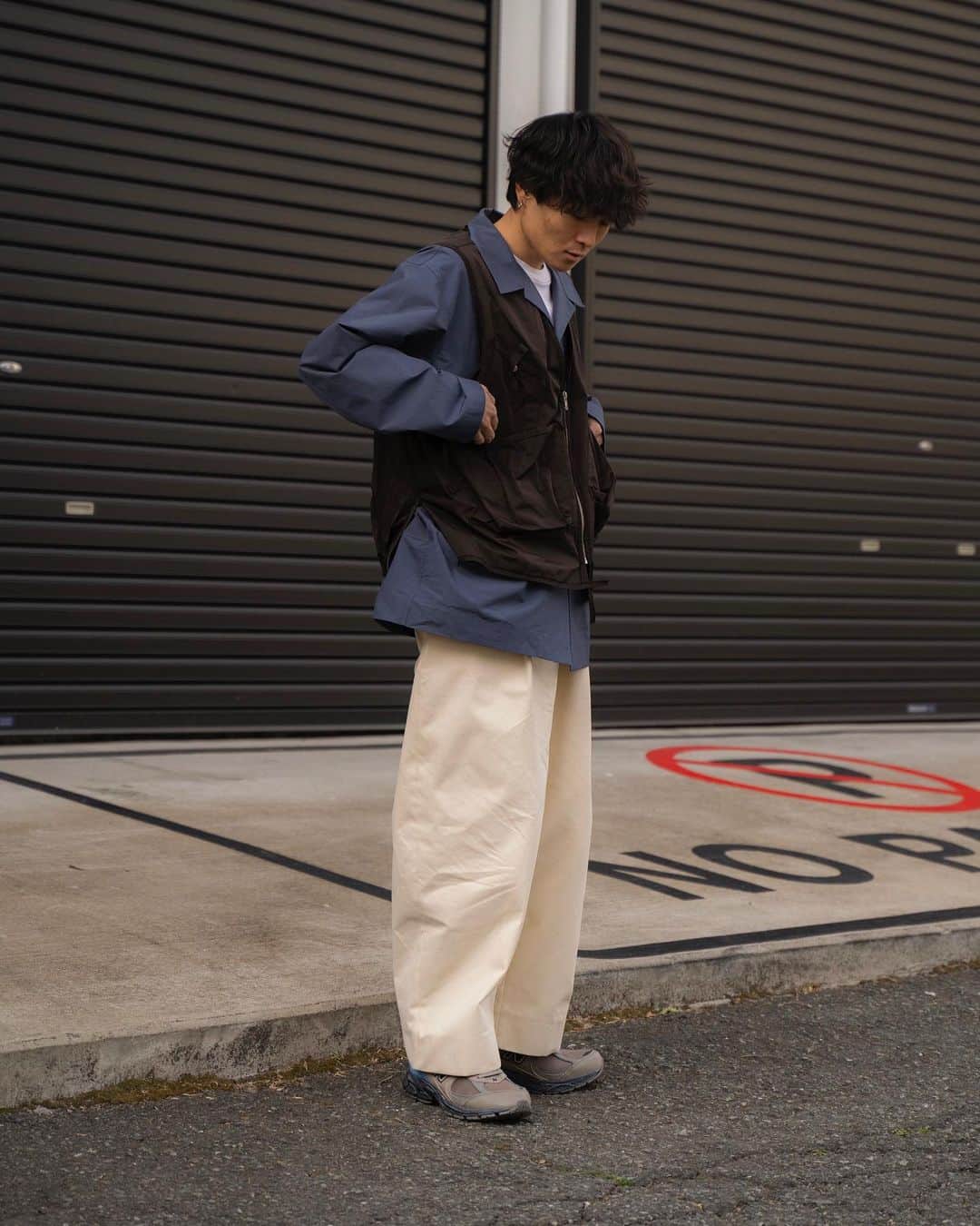 Ryoさんのインスタグラム写真 - (RyoInstagram)「ㅤㅤㅤㅤㅤㅤㅤㅤㅤㅤㅤㅤㅤ Spring styling shirt:#postelegant vest:#camielfortgens pants:#studionicholson  shoes:#newbalance2002r × #thisisneverthat  ㅤㅤㅤㅤㅤㅤㅤㅤㅤㅤㅤㅤㅤ」2月19日 13時28分 - ryo__takashima