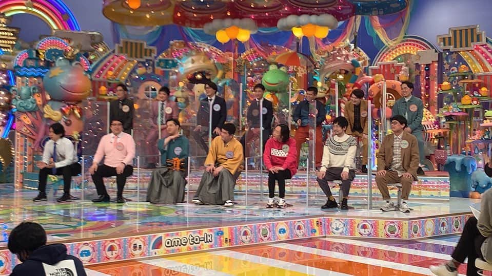 のインスタグラム：「初めてのアメトーークでした！！ 【大宮セブン】で出演できて本当によかったです！！ 個人的にはノリが合わない大宮セブンですが、セブン皆さんのことは大好きです！ 最後に、GAG福井さんと相撲を取ったところこそが大宮そのものでした。 それによって全カットでした。  #アメトーーク #大宮セブン #マヂカルラブリー #囲碁将棋 #GAG #すゑひろがりず #タモンズ #ジェラードン #ボーイフレンド」