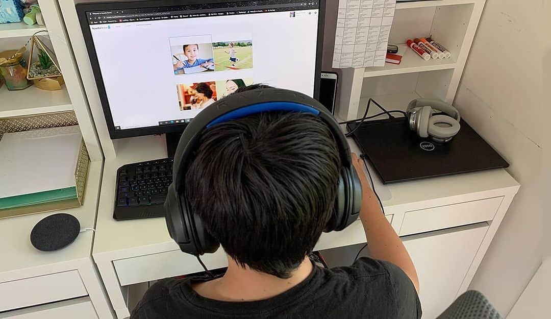 Rosetta Stoneのインスタグラム：「Supplement high school language learning with lessons from Rosetta Stone and see how it compares to the classroom. Click the link in the bio to learn more:  - - #RosettaStone  #homeschool #homeschoollearning」