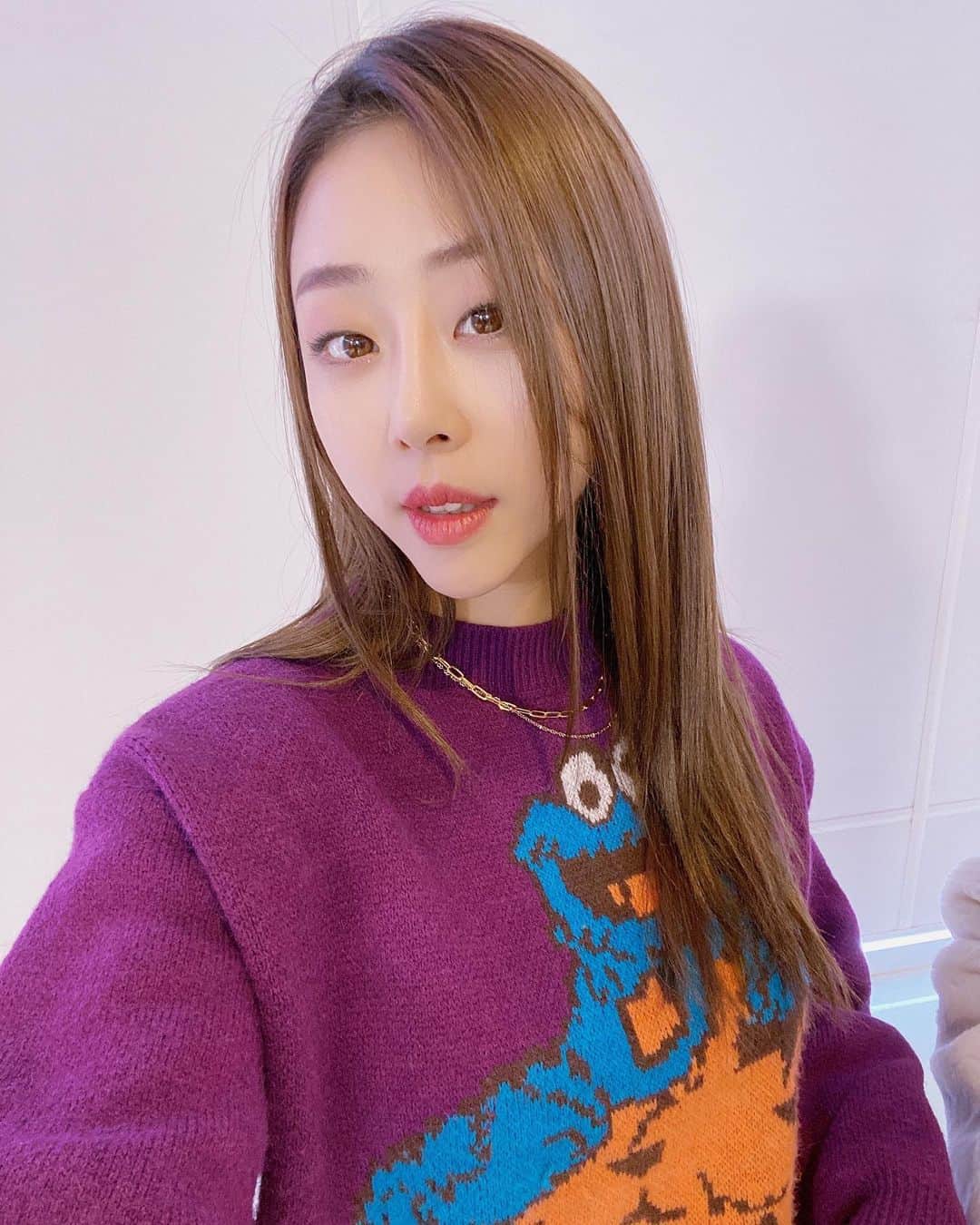 ピパ のインスタグラム：「립화장 안하면 오늘 아프냐는 말... 듣기싫다면 나처럼 립반영구해💋ㅎㅎㅎㅎㅎ 여기 추천해줄게여👉🏼 @insense_in   부지런히 이뻐지자 여자들이여🤟🏼 시간이업따ㅏㅏㅏㅏㅏ」