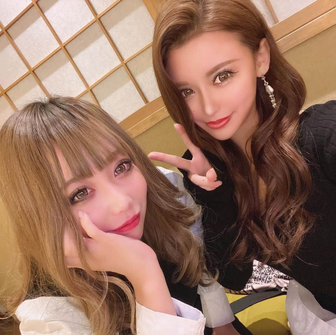 ちむのインスタグラム：「みれいちゃん🌻  #吟味屋 #17live #ご馳走様でした」