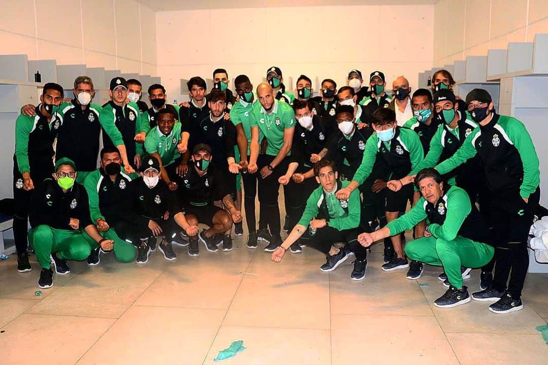 マテウス・ドリア・マセドのインスタグラム：「#noalracismo @ligabbvamx @clubsantos 😡❌🤍🖤」