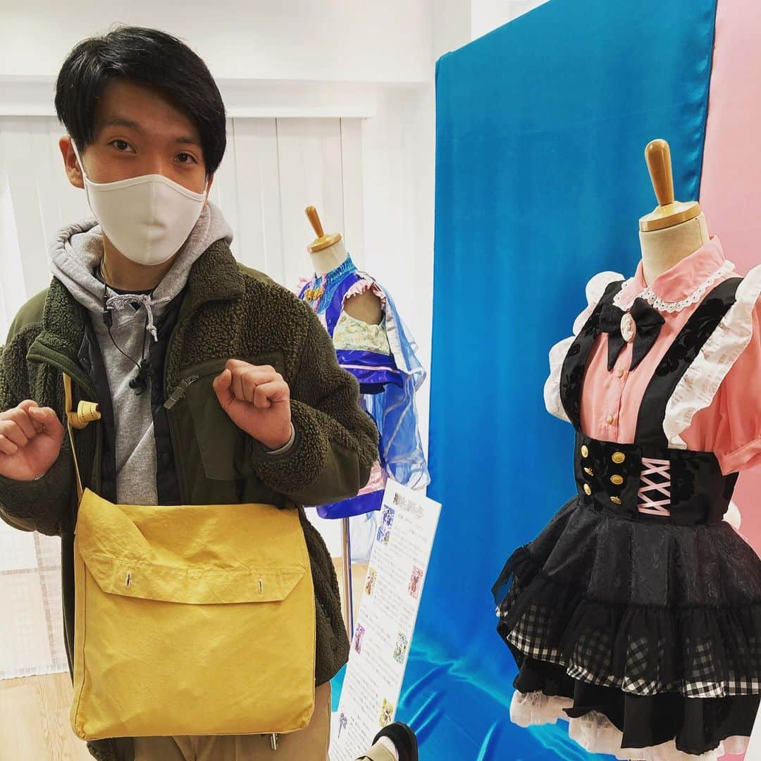 なかがわりょうさんのインスタグラム写真 - (なかがわりょうInstagram)「おおぞらモードと一緒に友達である成田あやのがやってる衣装展行ってきた！！！！ すごかった！武道館で使われた衣装とかあった！！友達が実はすごい人ってわかって次会う時緊張してしまうやつかも！尊敬！すごい人だった！！！！！  #成田あやの衣装展」2月19日 15時36分 - nakagawaonweb