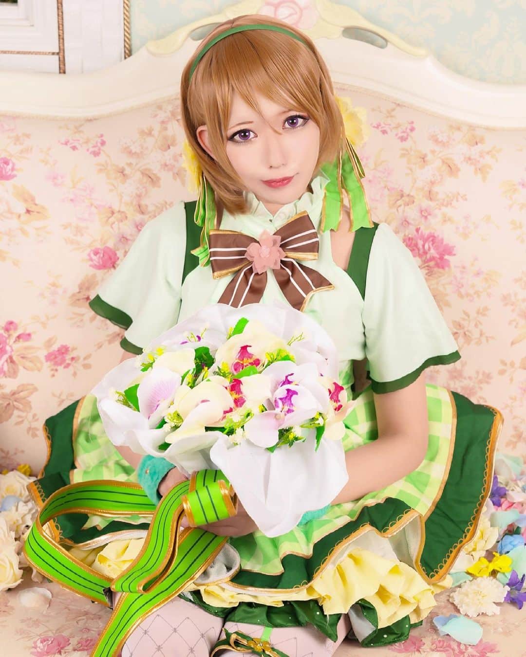 優月心菜のインスタグラム：「ラブライブ！　フラワーブーケ覚醒後 小泉花陽  ラブライブ！　ウェディング覚醒　小泉花陽  photo by結城雅弘さん スタジオプロージット  #ラブライブ #ラブライブコスプレ #ミューズ #小泉花陽  #小泉花陽コスプレ #フラワーブーケ #フラワーブーケ覚醒  #桜の恋 #コスプレ #cosplay  #cosplayer #かよちん #スタジオプロージット」