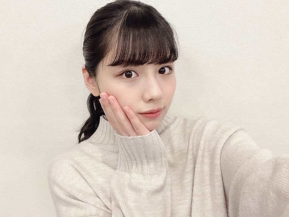 渡邉美穂(非公式)のインスタグラム：「ブログ更新  #日向坂46 #渡邉美穂 #日向坂で会いましょう  #小坂菜緒 #井口眞緒 #潮紗理菜 #影山優佳 #柿崎芽実 #加藤史帆 #齊藤京子 #佐々木美玲 #佐々木久美 #高瀬愛奈 #高本彩花 #東村芽依 #金村美玖 #河田陽菜 #富田鈴花 #丹生明里 #濱岸ひより #松田好花 #宮田愛萌 #上村ひなの #山口陽世 #髙橋未来虹 #森本茉莉」