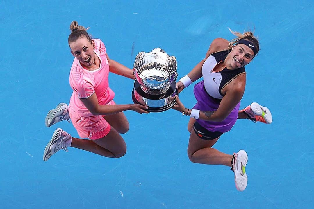 WTA（女子テニス協会）さんのインスタグラム写真 - (WTA（女子テニス協会）Instagram)「Second Grand Slam title together 🏆🏆 @sabalenka_aryna and @mertenselise are your @australianopen doubles champions! 👏 #AO2021」2月19日 16時17分 - wta