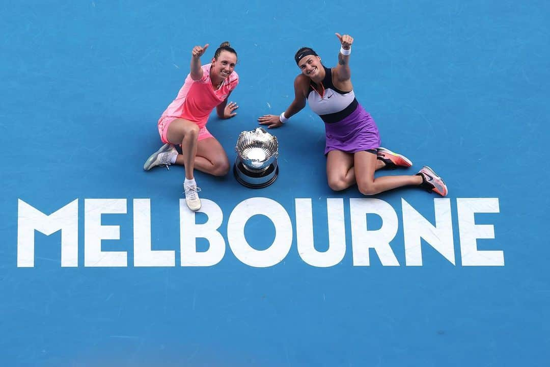 WTA（女子テニス協会）さんのインスタグラム写真 - (WTA（女子テニス協会）Instagram)「Second Grand Slam title together 🏆🏆 @sabalenka_aryna and @mertenselise are your @australianopen doubles champions! 👏 #AO2021」2月19日 16時17分 - wta