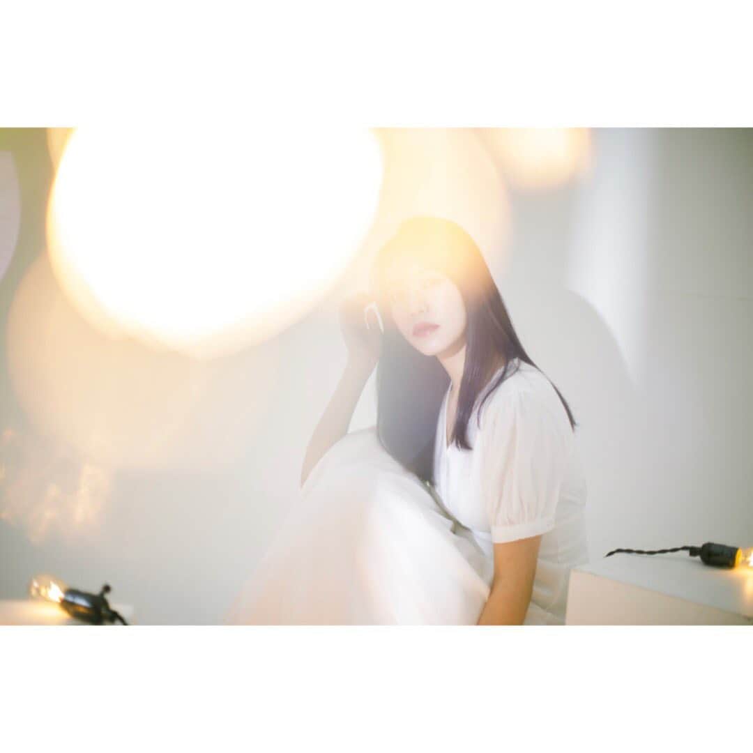 伴優香のインスタグラム：「﻿ ﻿#過去pic  photo by @ichikawa6416  hair&make by﻿ maari thanks by @motoki_nagahama  #photo #portrait #ポートレート  #作品撮り #きりとりせかい #tokyo  ﻿」