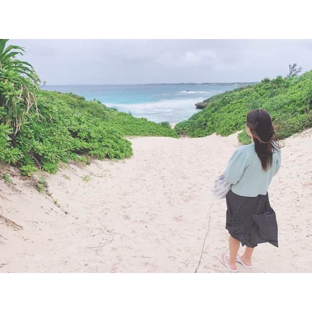 福本愛菜さんのインスタグラム写真 - (福本愛菜Instagram)「あ〜海行きたい🏖 . 早くあったかくなってほしいなあ🥺💓 . . #海 #大好き #夏 #らぶ #旅行 #行きたい #🏝」2月19日 16時40分 - aina_fukumoto