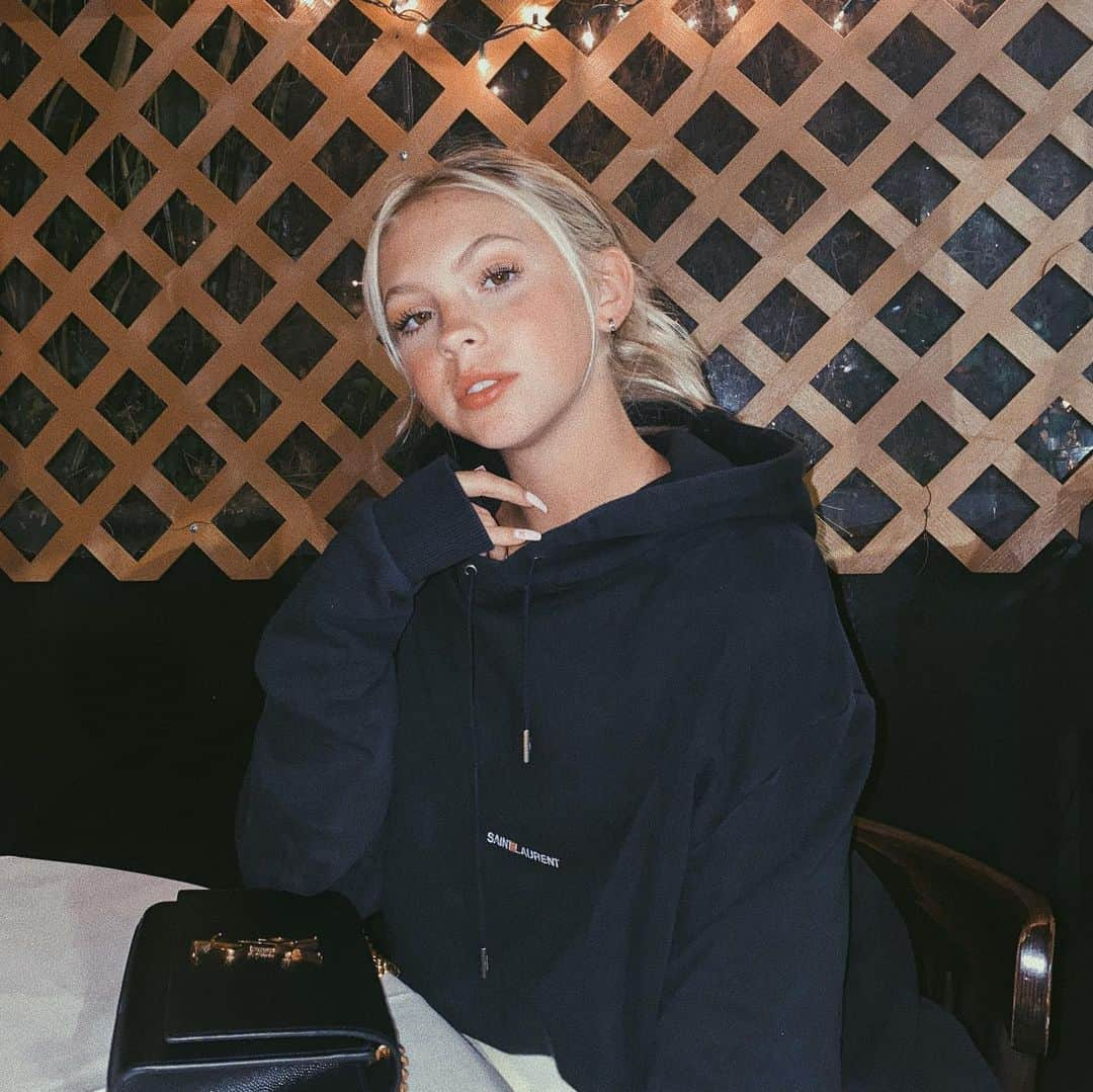 ジョーディン・ジョーンズさんのインスタグラム写真 - (ジョーディン・ジョーンズInstagram)「happy g!rl」2月20日 2時40分 - jordynjones