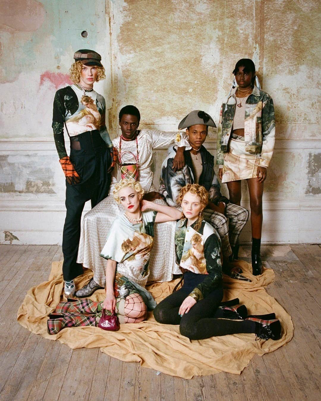 British Vogueさんのインスタグラム写真 - (British VogueInstagram)「For her AW21 collection, @VivienneWestwood was inspired by François Boucher’s 1743 painting 'Daphnis and Chloe' – the print appears on T-shirts and bodysuits and competes with clashing ginghams, stripes, herringbones and checks. The maverick designer and eco-pioneer made 90 per cent of the collection using “materials that have a reduced impact on our environment”, including a newly-sourced recycled denim. Click the link in bio for more on the ready-to-wear collection.」2月20日 3時01分 - britishvogue