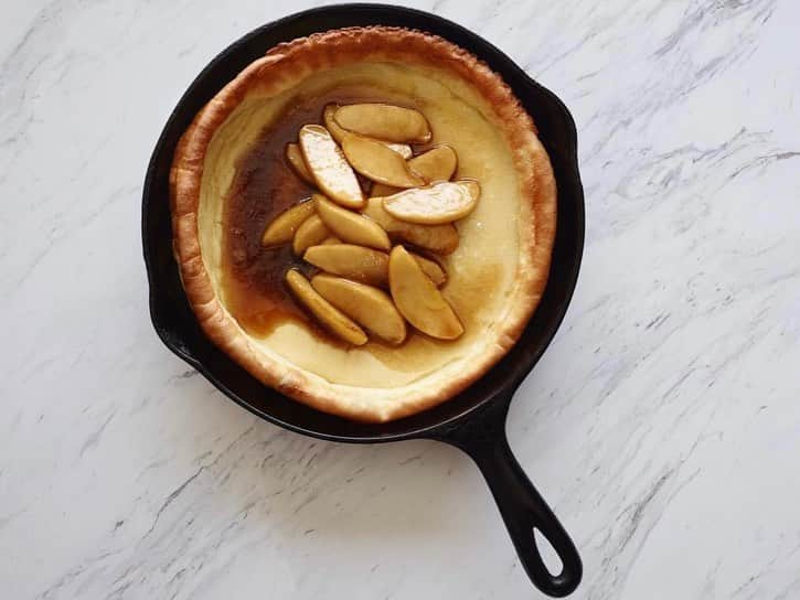 HGTVさんのインスタグラム写真 - (HGTVInstagram)「Shake up your kitchen routine with @FoodNetwork's 10 things to cook in a cast iron skillet. 🍳 Which dish is on the menu this weekend? 😋⁠⁠ ⁠⁠ 2) Fried Chicken 🍗⁠⁠ 3) Dutch Baby Pancakes 🍎 🥞⁠⁠ 4) Pan Pizza 🍕⁠⁠ 5) Spanish Tortilla 🥔 🥚⁠⁠ 6) Bibimbap 🍲⁠⁠ 7) Lasagna 🍅⁠⁠ 8) S'mores 🍫⁠⁠ 9) Panini 🥪⁠⁠ 10) Oatmeal 🥣⁠⁠ ⁠⁠ Discover the recipes when you visit the link in our profile (and select the photo with the cast iron skillets). 🔝 😍⁠⁠ ⁠⁠ 📸 Matt Armendariz⁠⁠ ⁠⁠ #FreshStart #castiron #castironskillet #castironcooking #castironrecipes #recipes #foodnetwork」2月20日 3時07分 - hgtv