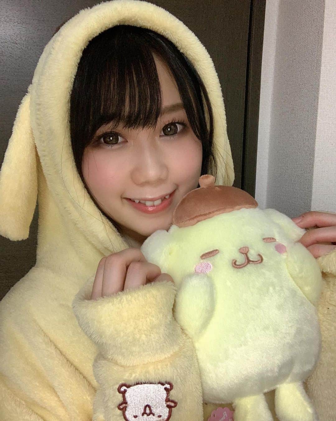 鈴乃八雲さんのインスタグラム写真 - (鈴乃八雲Instagram)「🐶🍮💛🤎 #pompompurin #pompom #sanrio #sanriocharacters #sanriojapan #sanriolover #サンリオ #ポムポムプリン #サンリオ犬キャラ #プリンくん #サンリオ好きな人と繋がりたい #サンリオキャラクターズ #サンリオ好き #サンリオキャラクター #プリン　#purin」2月20日 3時14分 - yakumo_suzuno