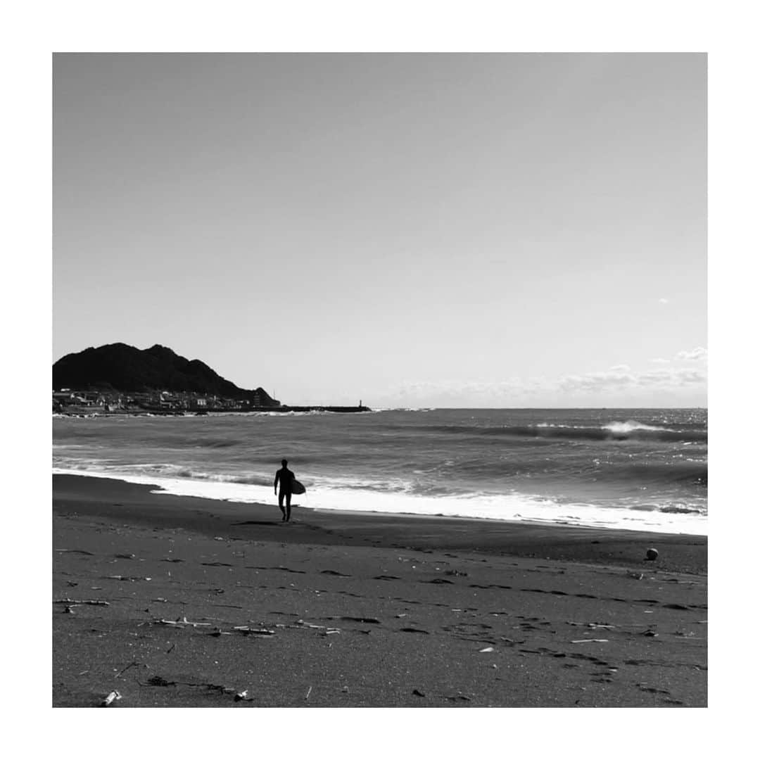 SEN（三辻茜）のインスタグラム：「if you like ice cream headaches and numb feet... and piña colada’s」