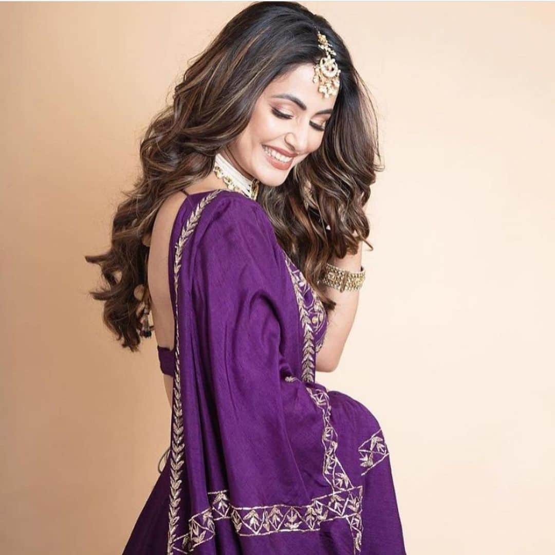 Indianstreetfashionのインスタグラム：「Hina Khan being a beaut as usual .. #indianstreetfashion @indianstreetfashion #indianwedding #weddings #weddingsupplier #wedding #weddingsofinstagram #instawedding  #bridesofindia #bridesofinstagram #indianbridaloutfit #bridaloutfit #weddinglook  #bridestyle #weddingtrend #jewellery #weddinginspo #weddingplanner #weddingblogger #destinationwedding #weddingchoreography #couture #weddingjewellery #weddingshopping #weddingseason #indiandesigner」