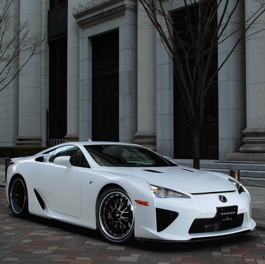 Spirits Artisanさんのインスタグラム写真 - (Spirits ArtisanInstagram)「LEXUS LFA  CBA-LFA10  BODYKIT :  ARTISAN SPIRITS /// SPORTS LINE BLACK LABEL  #artisanspirits #アーティシャンスピリッツ #アーティシャン #evasivemotorsports  #butlertire #jworksunlimited #premierautowerkz #suvproject #kanooperformance #car_life_staff #トラウム #車庫小舗 #nigeljdmparts#advancedautoperformance  #ottoautoservice #mr__lexus  #Ifa #lexus #lexuslfa #supercarspec #sportscars #supercars #supercarsdaily #supercar」2月19日 18時43分 - artisan_spirits