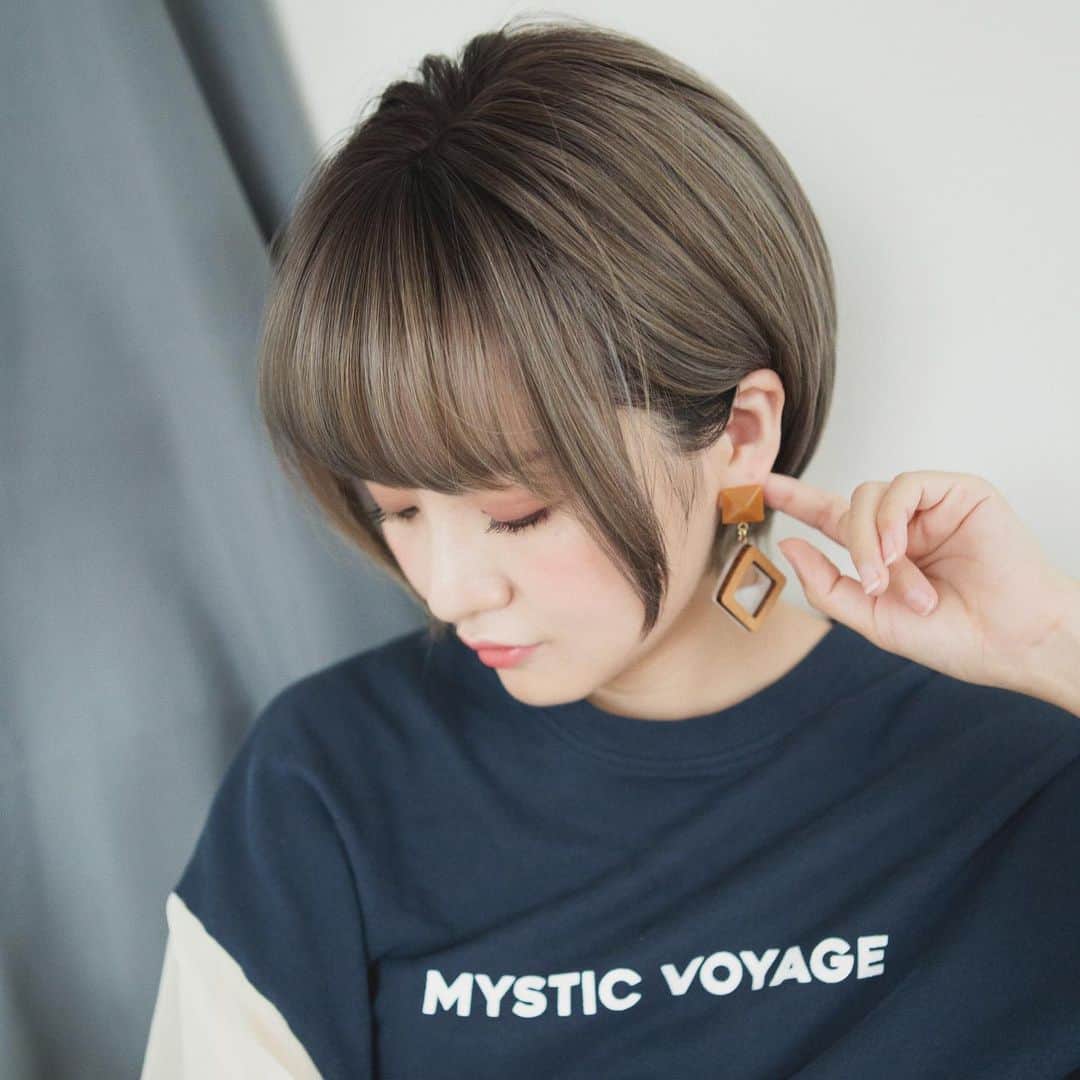 ウィッグ・エクステのブライトララですのインスタグラム