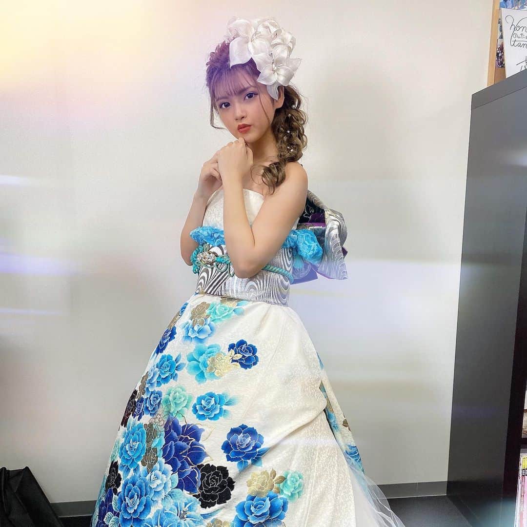 岩永由里奈のインスタグラム：「振袖のドレス風👗」