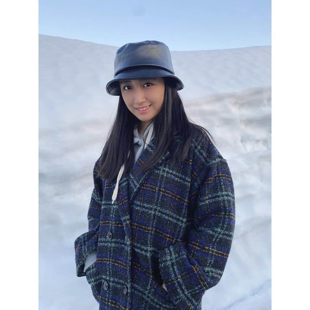 小見山沙空さんのインスタグラム写真 - (小見山沙空Instagram)「雪国の壁紙⛄️ ・ ・ ・ ・ ・ #新潟県 #小千谷市 #雪 #雪壁 #バケットハット #チェックコート #エモい #フィルター #ngt48 #小見山沙空 #フォロー #follow 팔로우 #ファッション」2月19日 19時10分 - sara.komiyama727