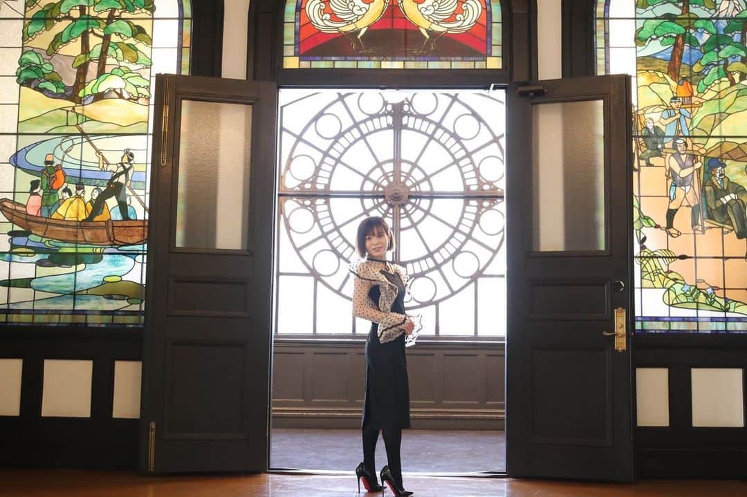 及川愛未さんのインスタグラム写真 - (及川愛未Instagram)「着用tika dress👗 商品詳細は11月のInstagramから https://www.instagram.com/p/CHcBHRPnIb-/?igshid=zc2fx2u5ukuz  キャバドレス tika https://www.tika.jp/?gclid=CjwKCAiA65iBBhB-EiwAW253WymI1H94FRmo4PsUVb-VbeBNGojLo6a7lQJJZ4pdIGDfVpnpajUJghoCbz0QAvD_BwE  #shooting #撮影 #リクエスト撮影 #撮影会 #商用撮影 #写真展 #宣材写真 #プロカメラマン #横浜 #横浜市開港記念会館 #みなとみらい #ステンドグラス #dress #サロンモデル #ブライダル #ウェディングモデル  #ポートレートしま専科  #ポートレート  #photography  #写真  #写真好きな人と繋がりたい  #写真撮るの好き人と繋がりたい  #portraitmodel #portrait  #東京カメラ部  #カメラマン募集  #ファインダー #ファインダー越しの私の世界  #followme ‪ ‬#model  ♠️郡司大地作品『love me』 2nd写真集発売中📚  bookwalker、7net、FOD、コミックシーモアより発売（今後展開増える予定）  https://bookwalker.jp/de40378348-f389-417d-bcf8-72851d1f9b59/  https://7net.omni7.jp/detail/5110796705  https://fod-sp.fujitv.co.jp/s/books/898454/BT000089845400100101/  https://www.cmoa.jp/title/1101297714/  amazonからも購入できます https://www.amazon.co.jp/『Love-me』-manami-写真集-ラビリンス-ebook/dp/B08VRJXF8S/ref=mp_s_a_1_28?dchild=1&keywords=manami&qid=1613345281&sr=8-28  🔹first写真集『Pin Up Girl』『PHOTO SHOT　manami （ラビリンス） オンデマンド・kindle出発より発売 https://www.amazon.co.jp/「PHOTO-SHOT」-エンジェルガール-manami-美女グラビアコレクション-manami/dp/B07SZGSZJ7/ref=mp_s_a_1_48?keywords=manami&qid=1613344854&sr=8-48  https://www.amazon.co.jp/gp/aw/d/B07TLPBDL2/ref=tmm_pap_title_0?ie=UTF8&qid=1613344846&sr=8-50  ♠️レースクイーングラビアエンターテイメントtopqueen 週2回更新 壁紙ダウンロードできます  http://www.topqueen.jp  ※2021年3月31日(水)をもちましてサービスを終了のため、サービスの終了に先立ち、2月26日(金)でコンテンツの更新を終了、2月28日(日)で新規会員登録を終了させて頂きます。 サイトへのログイン・閲覧は3月31日(水)までとなります。  ダウンロードも出来なくなりますので、新規会員登録は2月28日(日)までにお済み下さい。」2月19日 19時23分 - manamioichan