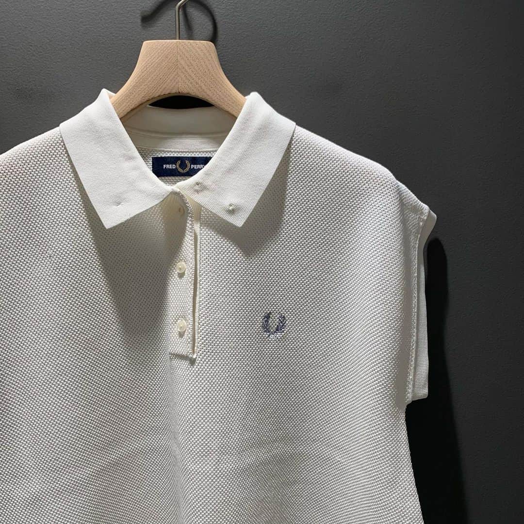 BEAMS JAPANさんのインスタグラム写真 - (BEAMS JAPANInstagram)「＜FRED PERRY＞×＜Ray BEAMS＞ Womens Sleeve Less Flare Polo Special ¥15,000+TAX Item No.61-02-0045 BEAMS JAPAN 3F ☎︎03-5368-7317 @beams_japan #fredperry #beams #raybeams  #beamsjapan #beamsjapan3rd Instagram for New Arrivals Blog for Recommended Items」2月19日 19時30分 - beams_japan