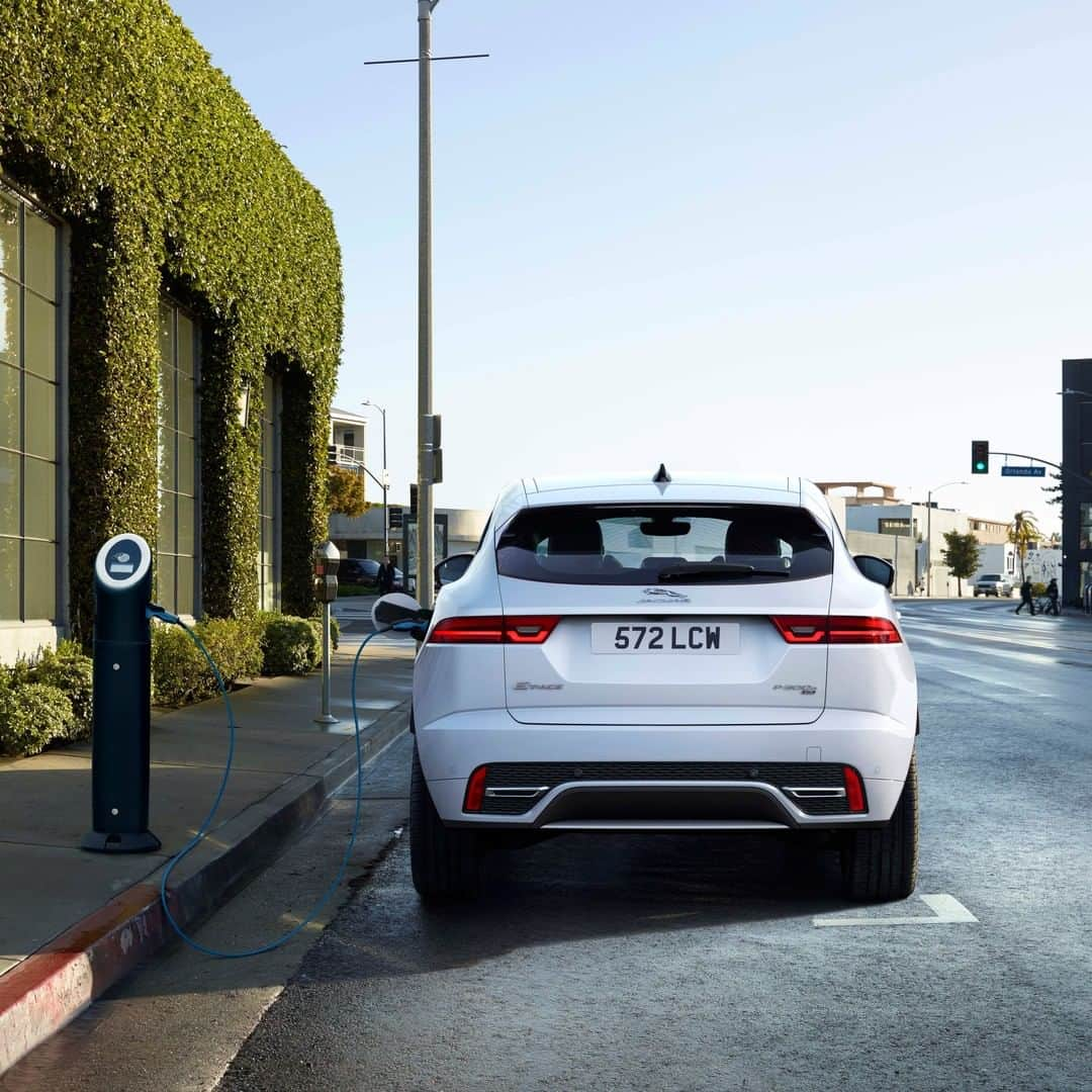 Jaguarさんのインスタグラム写真 - (JaguarInstagram)「Efficient powertrains, enhanced dynamics and all-electric driving. This is the New #Jaguar #EPACE Plug-In Hybrid SUV.   #Premium #Luxury #Performance #SUV #EV #PHEV #MHEV #Hybrid #AWD #ElectricCars #Technology #CarsofInstagram」2月19日 19時30分 - jaguar