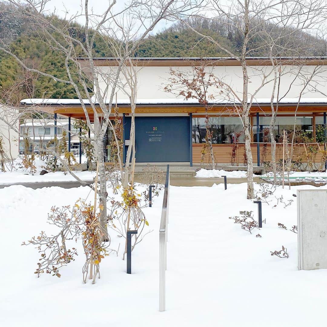 伊藤瑞貴建築設計事務所のインスタグラム：「所用で雪のひらざわ内科ハートクリニックまで！」