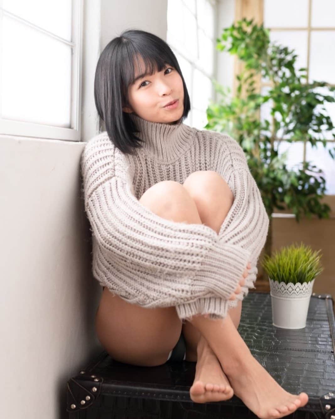 百川晴香さんのインスタグラム写真 - (百川晴香Instagram)「インスタグラビアvol.289👙うひょ💕 #japanesegirl #cute #followｍe」2月19日 19時40分 - momokawaharuka