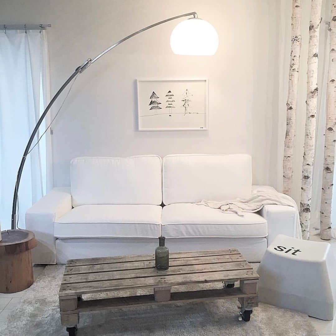 Jura Furnitureさんのインスタグラム写真 - (Jura FurnitureInstagram)「デザイン/スタイリングワーク 東京/個人宅  styling by @jun.furusawa .  #jurafurniture #ジュラファニチャー  #インテリア　#interior  #homedecor #homedesign #roomdecor  #roomdesign #roomstyling #renovation」2月19日 19時47分 - jurafurniture
