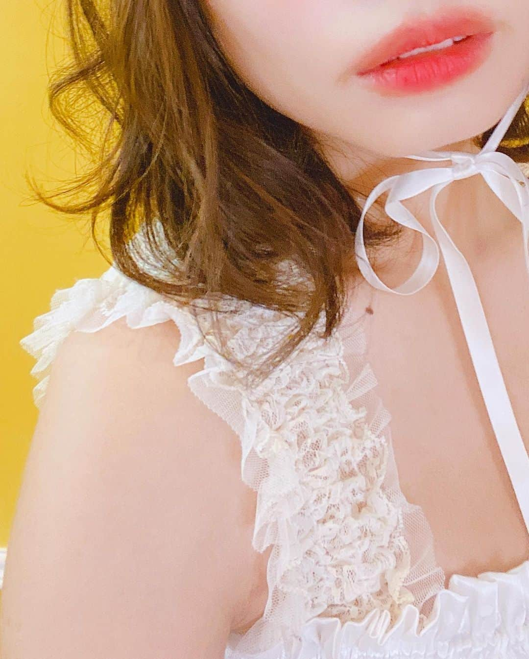 鹿目凛さんのインスタグラム写真 - (鹿目凛Instagram)「私の好きなところ🐣教えて🤍」2月19日 19時57分 - kaname_rin