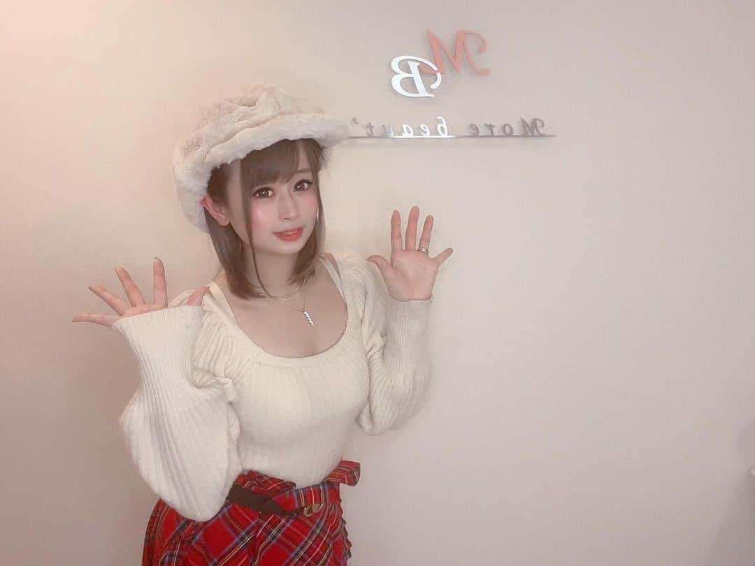 前田のののインスタグラム：「今日は今月ラストの体のメンテナンスしてもらいました( ᵒ̴̶̷᷄꒳ᵒ̴̶̷᷅ ) ゴリゴリにやってもらいめちゃ痛かったけど体すっきり！ ほんといつも感謝してます😭 大阪から帰ってきてまたみっちりしてもらうのも凄い楽しみ«٩(*´ ꒳ `*)۶»ﾜｸﾜｸ  #前田のの  #ストリッパー  #ストリップ劇場  #東洋ショー劇場 #プライベートサロン」