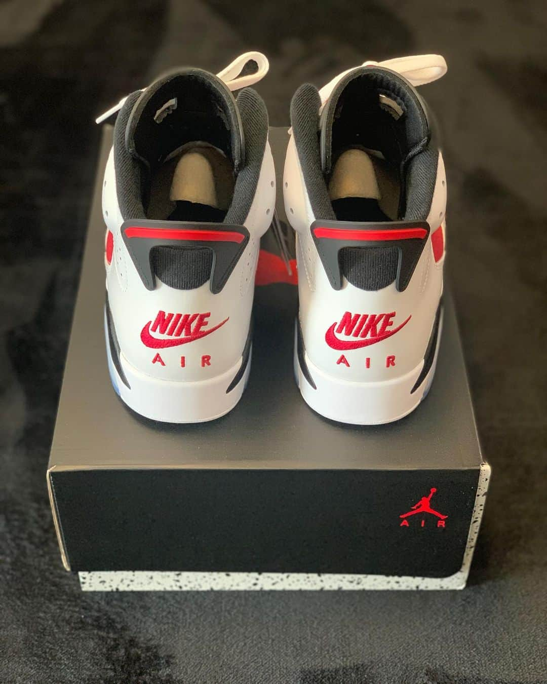 岩本煌史さんのインスタグラム写真 - (岩本煌史Instagram)「got new kicks!! NIKE AIR JORDAN 6 RETRO CARMINE (2021)  #nike #ナイキ #aj6 #airjordan #airjordan6 #aj6carmine #airjordan6carmine #carmine #カーマイン #マイケルジョーダン #michaeljordan #シカゴブルズ #chicagobulls #prowrestler #プロレスラー #プロレス #ajpw #全日本プロレス #三重県 #桑名市 #出身 #岩本煌史 #sneaker #スニーカー #スニーカー大好き #足元倶楽部 #スニーカーヘッズ #イワモトヘッズ」2月19日 20時19分 - koji_iwamoto