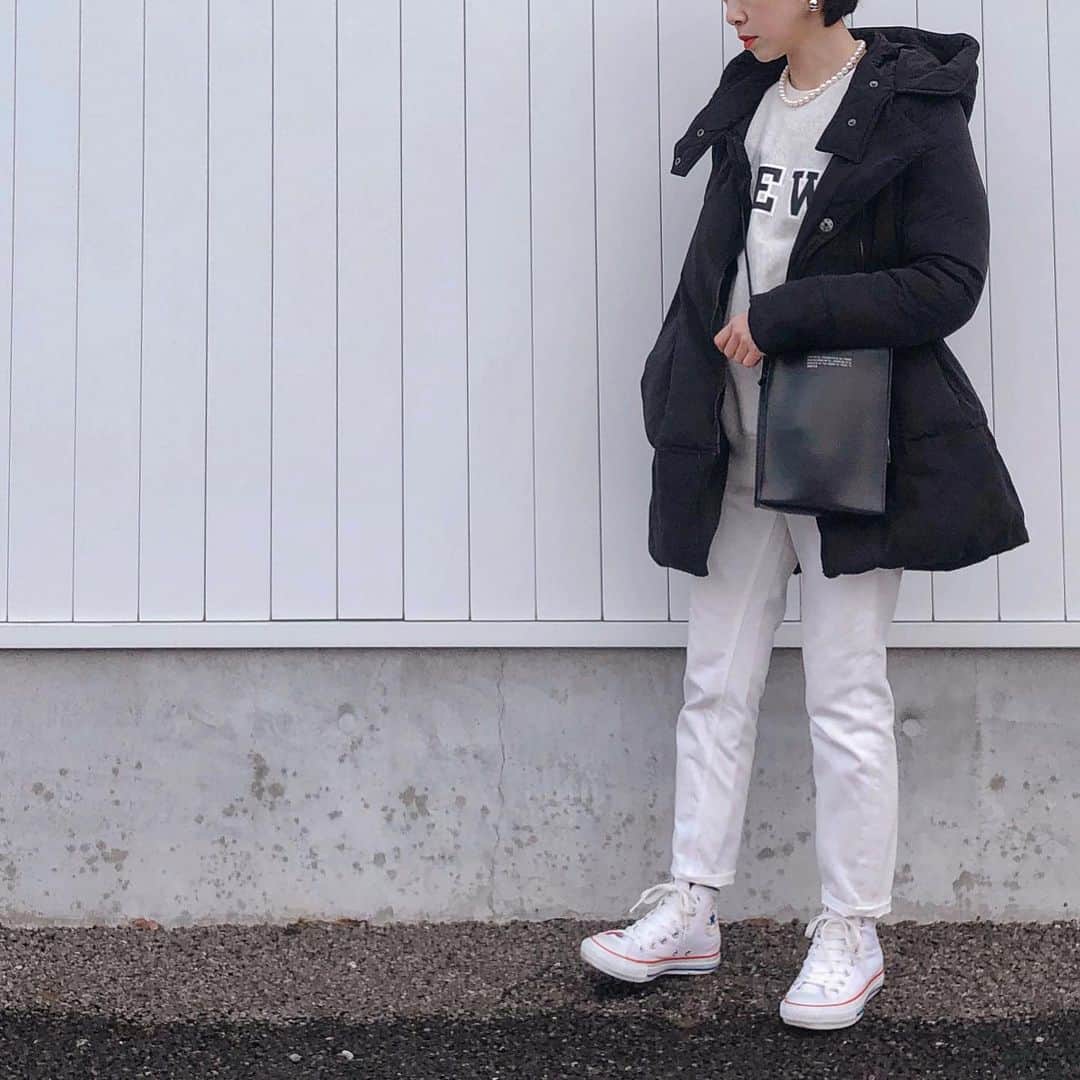 のインスタグラム：「⚫️ ● ⚫︎」