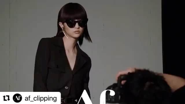 commons&senseのインスタグラム：「#Repost @af_clipping with @make_repost ・・・ . commons&sense ISSUE60 out on February 27th, 2021!! SAINT LAURENT × AKANE HOTTA  次号 commons&sense ISSUE60（2021年2月27日発売）では堀田 茜さんをモデルに、SAINT LAURENTのFASHION STORYを撮影しました！  Afでは、雑誌の発売に向けて撮影のバックステージ動画を順次公開していきます。雑誌の発売もお楽しみに！  @ysl  @akanehotta  @af_clipping  @commonsandsense_magazine   #SAINTLAURENT #akanehotta  #堀田茜 #commonsandsense #Af_clipping」