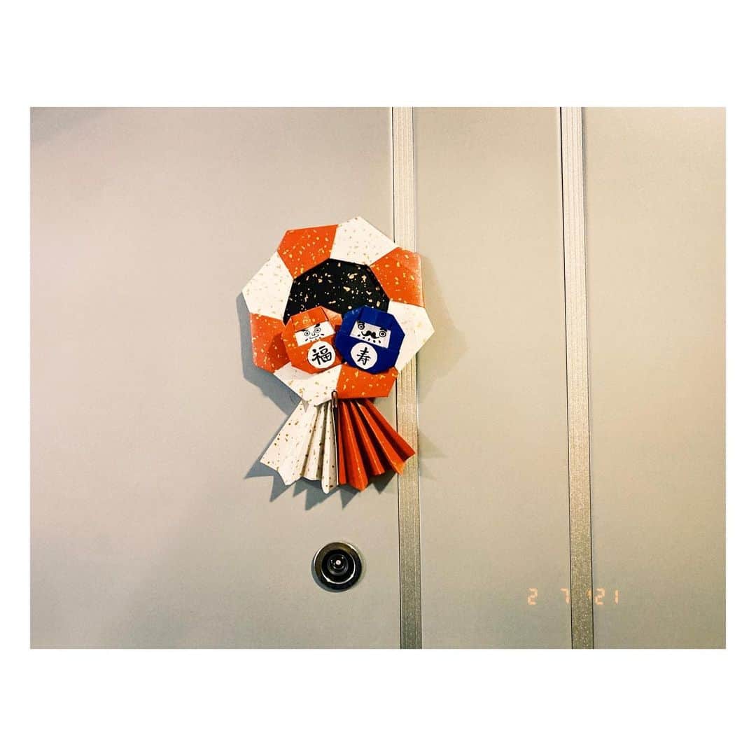 のインスタグラム：「今年は静かな旧暦のお正月とバレンタインデー🥡🥢だった。。。？ コンティニュー！」