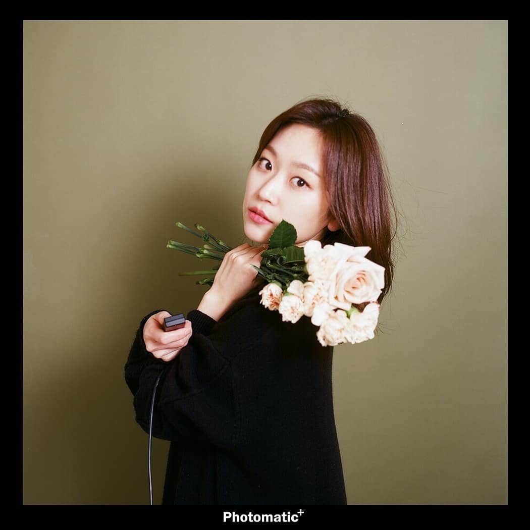 Kim Seul-gieさんのインスタグラム写真 - (Kim Seul-gieInstagram)「김-치✌ Kim-chi✌ Since the young age, Koreans are taught to smile and pose saying Kimchi when taking pictures.」2月19日 21時15分 - s911010