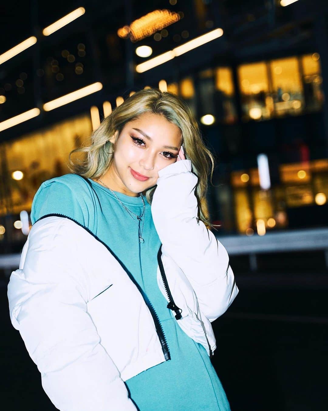 えまぽち(穂波エマ)のインスタグラム：「eggさんのYouTubeお邪魔しました🙏🏽 凄く楽しかった✨ ラップし始めた理由とか、みんなが気になる質問も答えてるので 是非見て下さいっ！」