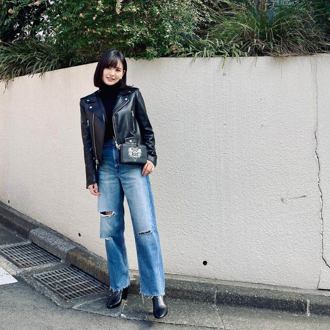 兒玉遥さんのインスタグラム写真 - (兒玉遥Instagram)「ある日の私服。  riders jacket ↪︎ @ysl   turtleneck ↪︎ @uniqlo_ginza @uniqlo_jp   denim ↪︎ @hystericglamour_official   boots ↪︎ @ysl   shoulder bag ↪︎ @dior × @shawnstussy   #ヒステリックグラマー #ライダース #ライダースコーデ #サンローラン #ディオール #ユニクロコーデ」2月19日 21時30分 - haruka_kodama919