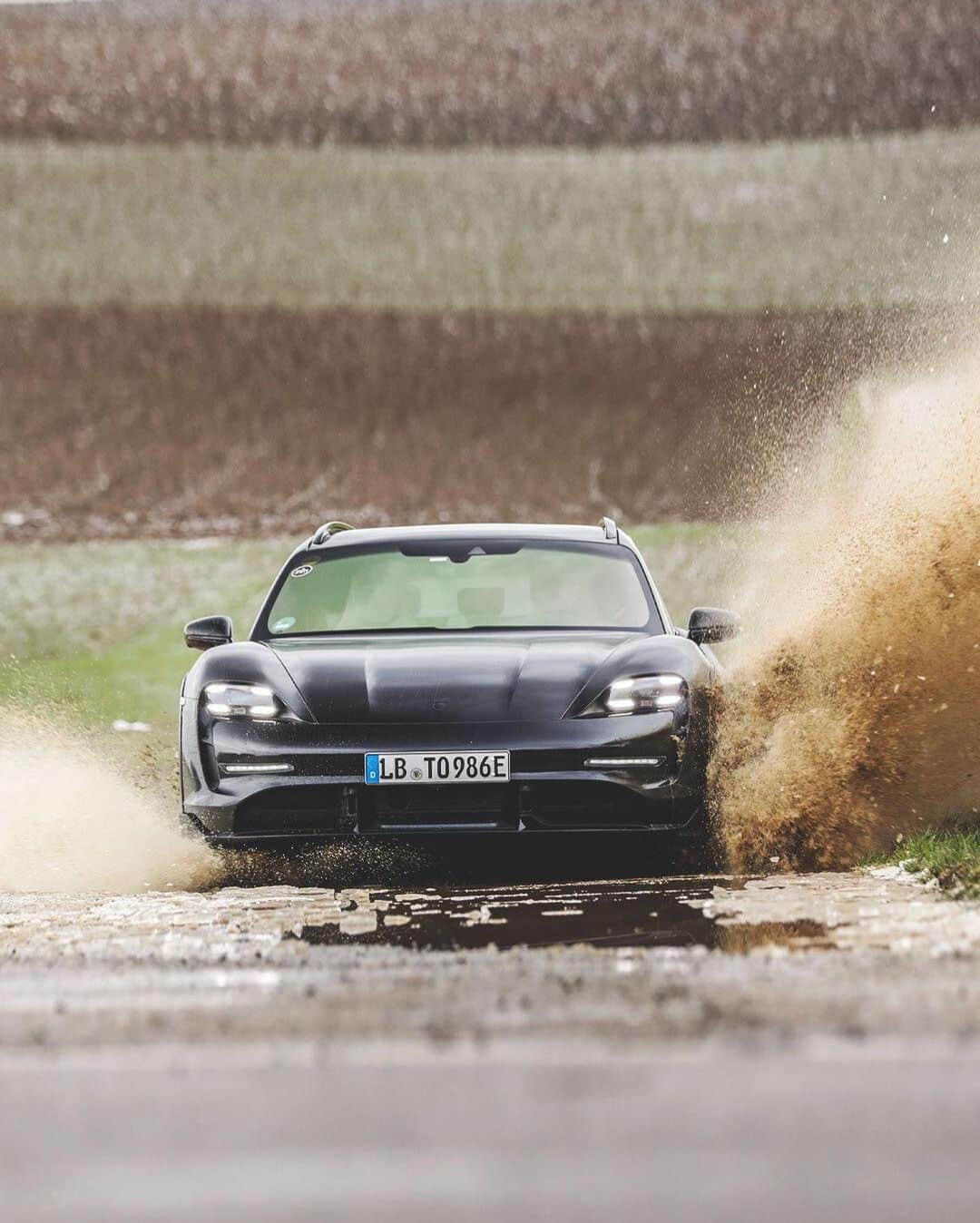 Porscheさんのインスタグラム写真 - (PorscheInstagram)「More space, more flexibility, more versatility. The camouflaged Taycan Cross Turismo hits the road. Watch it put through its paces in chilly Weissach, as the head of the Taycan model line, Stefan Weckbach, gets behind the wheel. Link in bio.  __ Taycan: Electricity consumption combined 28.7 – 28.0 kWh/100 km; CO2 emissions combined: 0 g/km I https://porsche.click/DAT-Leitfaden I Status: 02/2021」2月19日 21時33分 - porsche