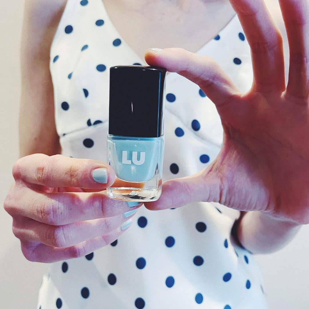 のインスタグラム：「LULU NAIL 💠💜🌈 POPUP STORE先行発売✨」
