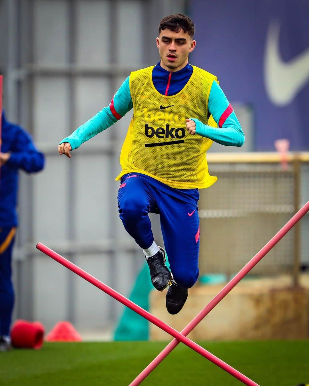 FCバルセロナさんのインスタグラム写真 - (FCバルセロナInstagram)「💪 Back to work!  Focus 👉 #BarçaCadiz」2月19日 21時54分 - fcbarcelona